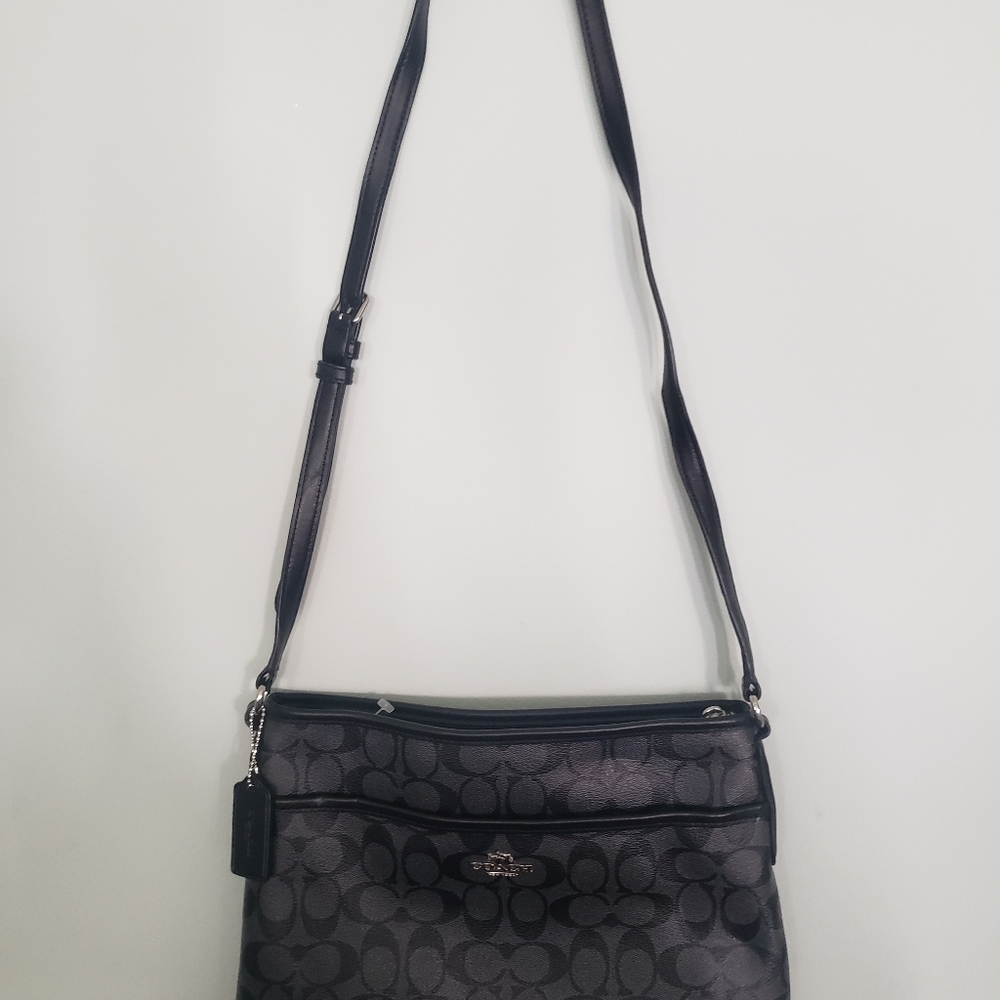 Coach Crossbody Bag - Picture 2 of 4